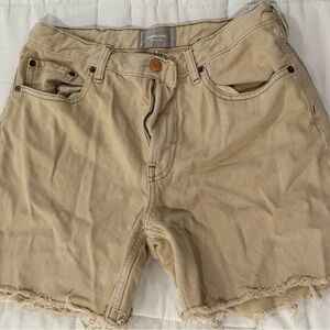 Everlane Women's Beige Shorts